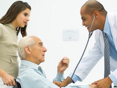 秋季老人如何战胜高血脂?